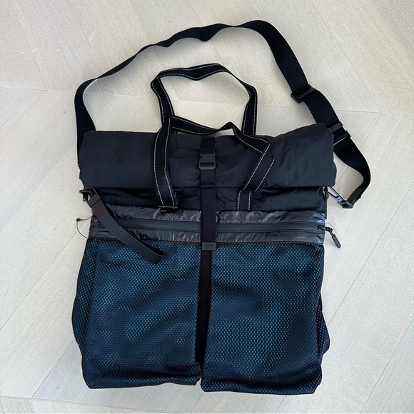 Bottega Veneta Extendable Paper Nylon Tote Bag
